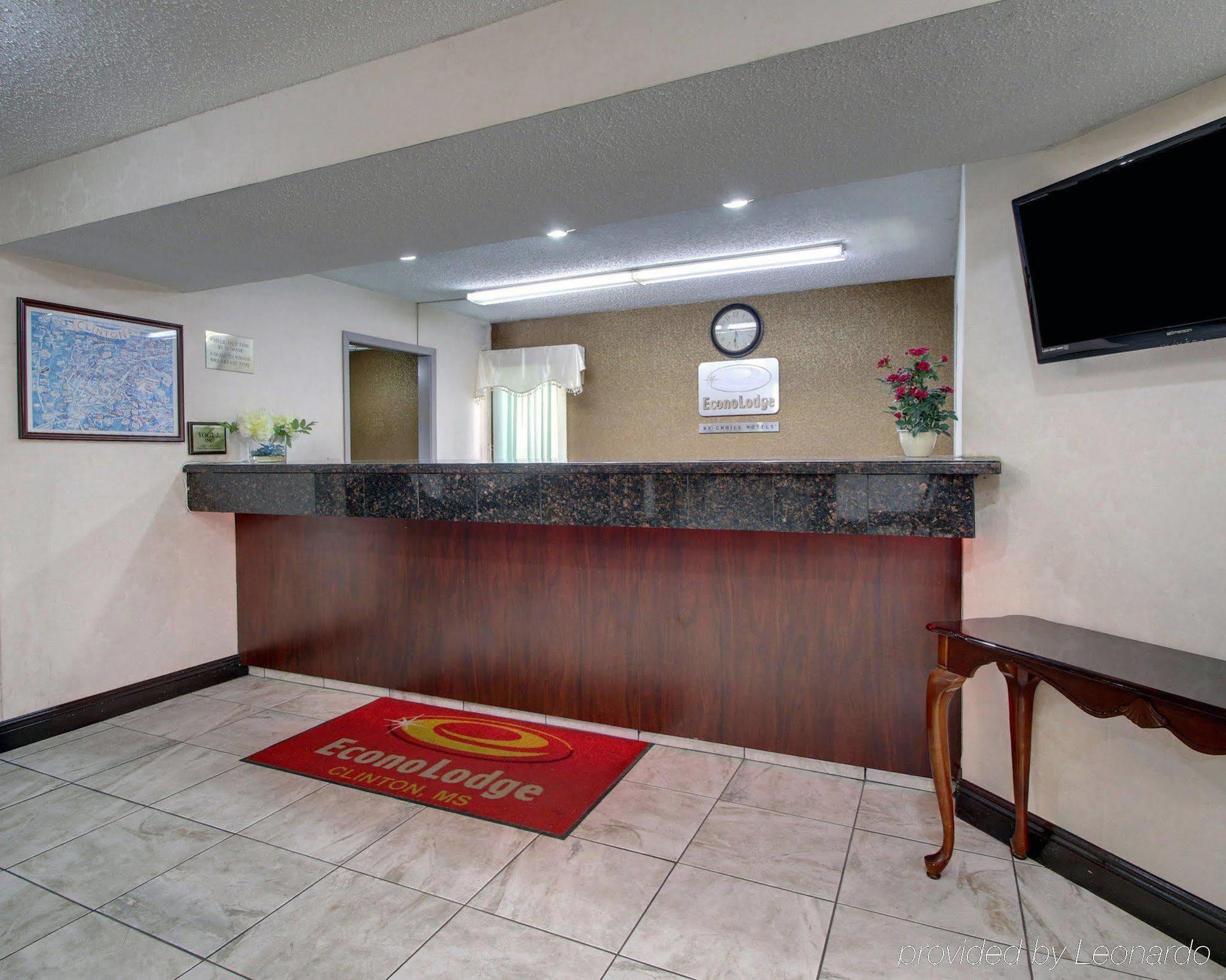 Econo Lodge Clinton Exterior photo